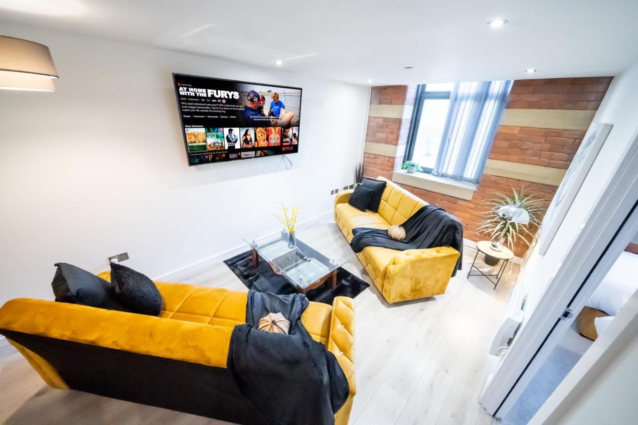 Bv Spacious 1-Bedroom Apartment Close To Town Center - Sleeps 6 Bradford  Exterior photo